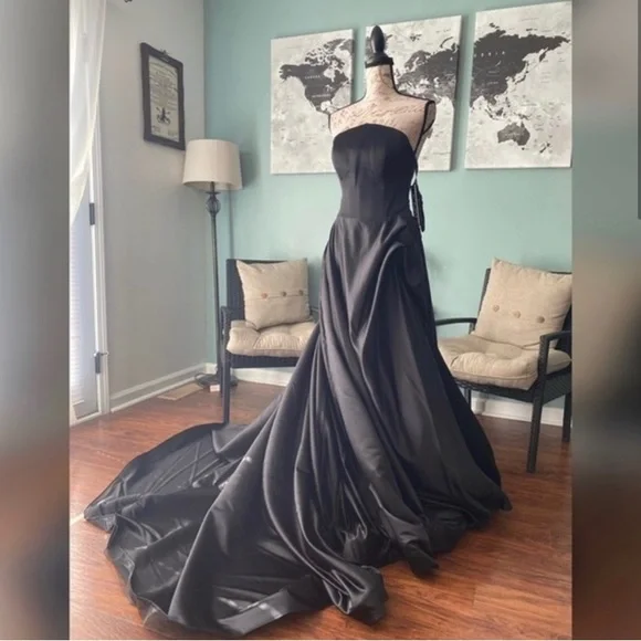 NWT Jovani black wedding dress, a-line ball gown prom dress or pageant gown sz 0 - Picture 2 of 3